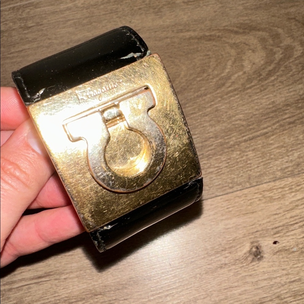 Salvatore Ferragamo Vintage Black and Gold Cuff Bracelet - Picture 7 of 9